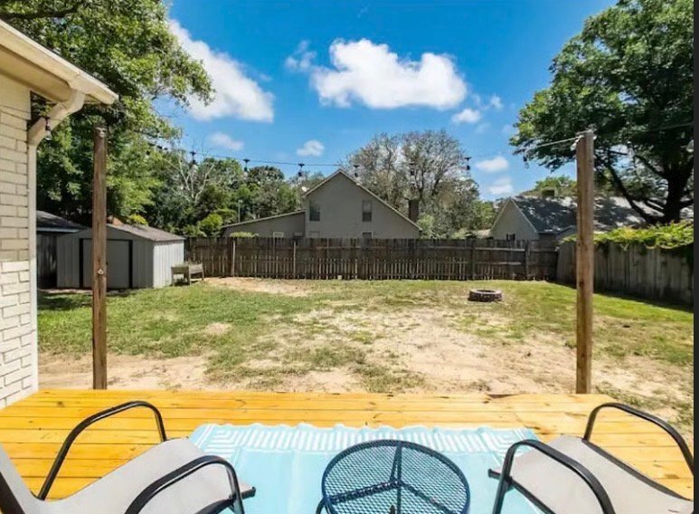 Building Photo - 4214 Baywoods Dr