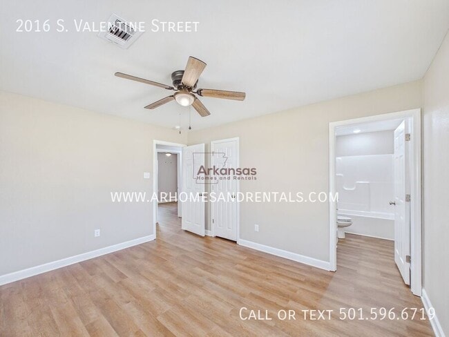 Building Photo - 2016 S Valentine St