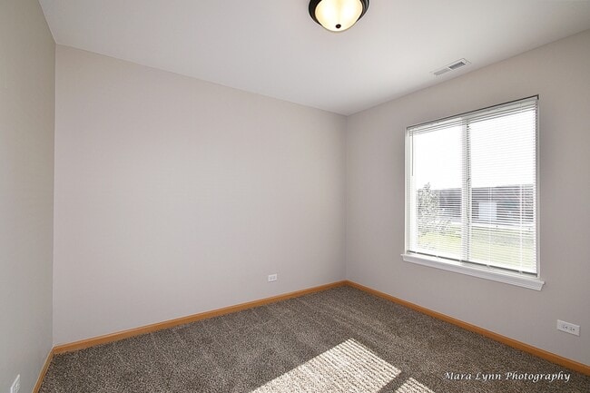 Building Photo - 2824 Wheatland Ct