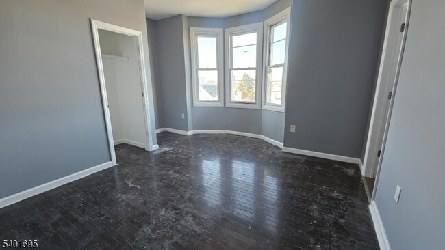 Building Photo - 426 S 9th St