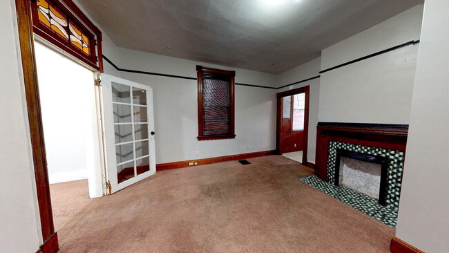 Building Photo - 2319 Sauer Ave