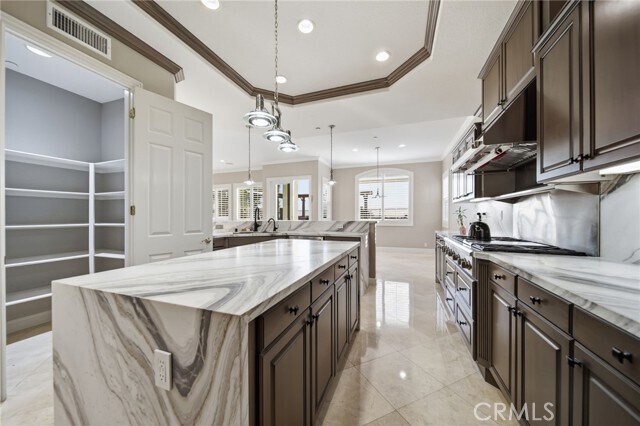 Building Photo - 17100 Santa Cruz Ct