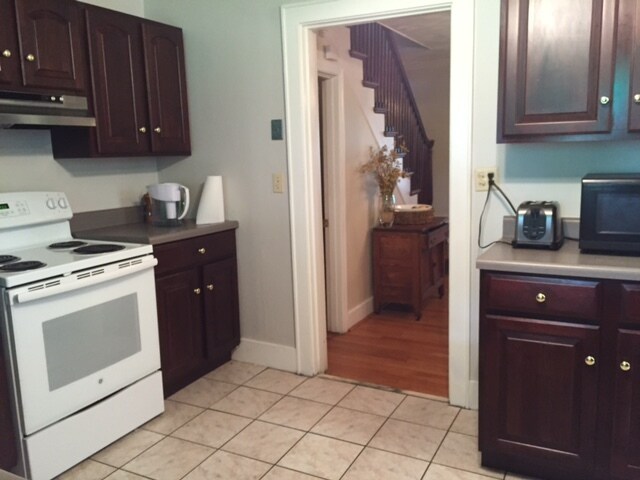 kitchen - 802 Gaskill Ave