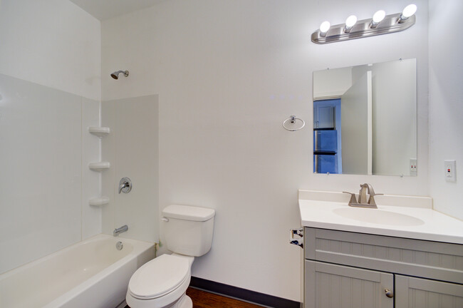 Building Photo - 2508 N 50th St