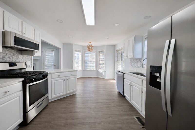 Building Photo - 5412 Cranston Ct