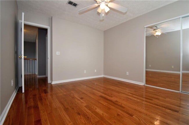 Building Photo - 273 Carrington Way
