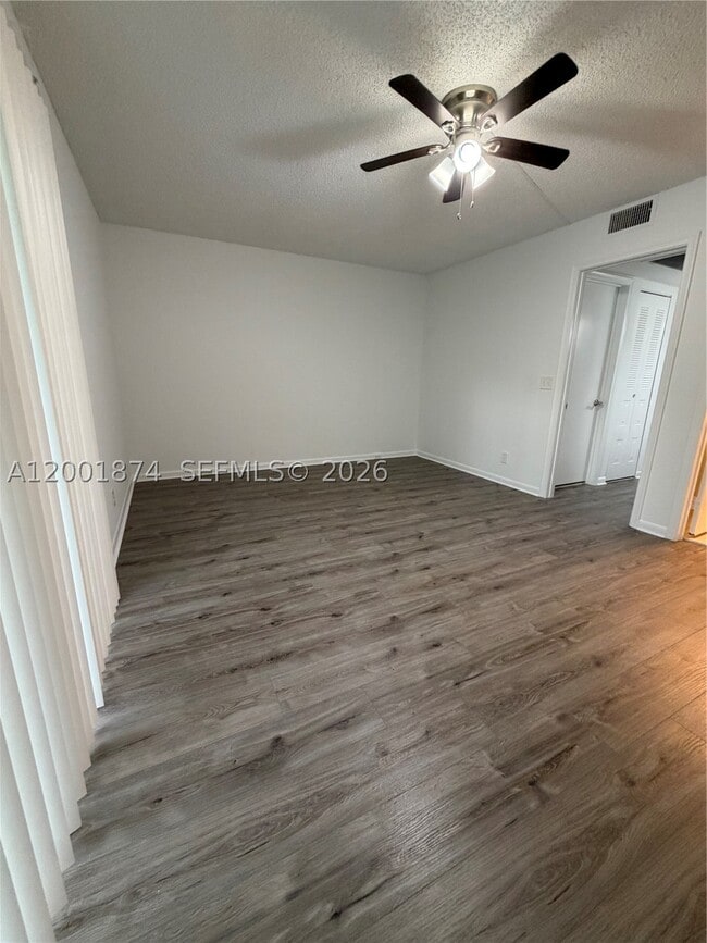 Building Photo - 800 SW 131st Ave