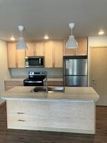 Building Photo - 435 Century Pl