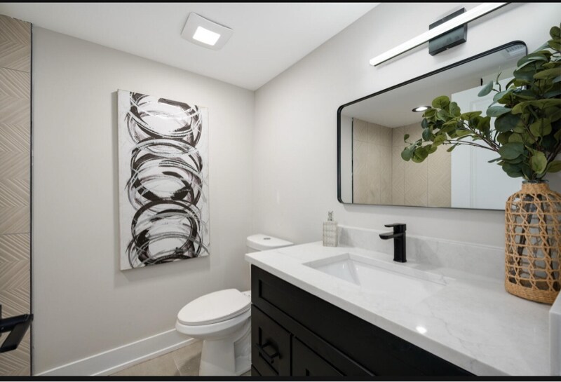 Building Photo - 8536 S Morgan St