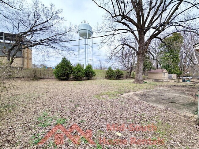 Building Photo - 1266 Hickory Ridge Dr