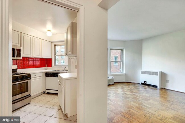 Building Photo - 2500 Q St NW