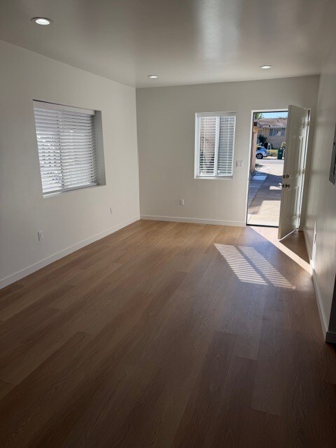 Building Photo - 174 Bethune Way