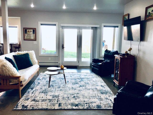 Building Photo - 21 Contentment Ln