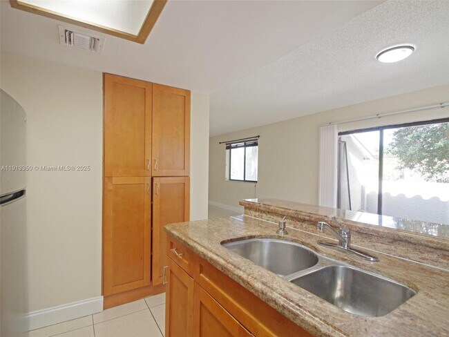 Building Photo - 8321 Coral Lake Dr