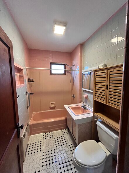 Bathroom - 75 Bow St