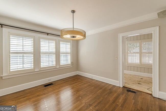 Building Photo - 1957 Walker Ave