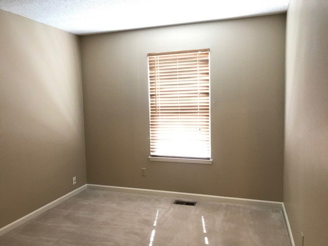 Building Photo - Great 3br 2ba home in the foothills of Gol...