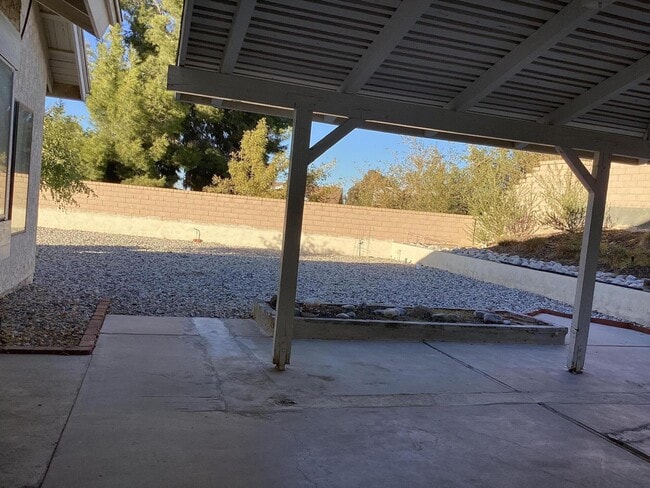 Building Photo - 36818 Little Leaf Dr