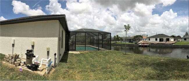 Building Photo - 815 SW 11th Ct