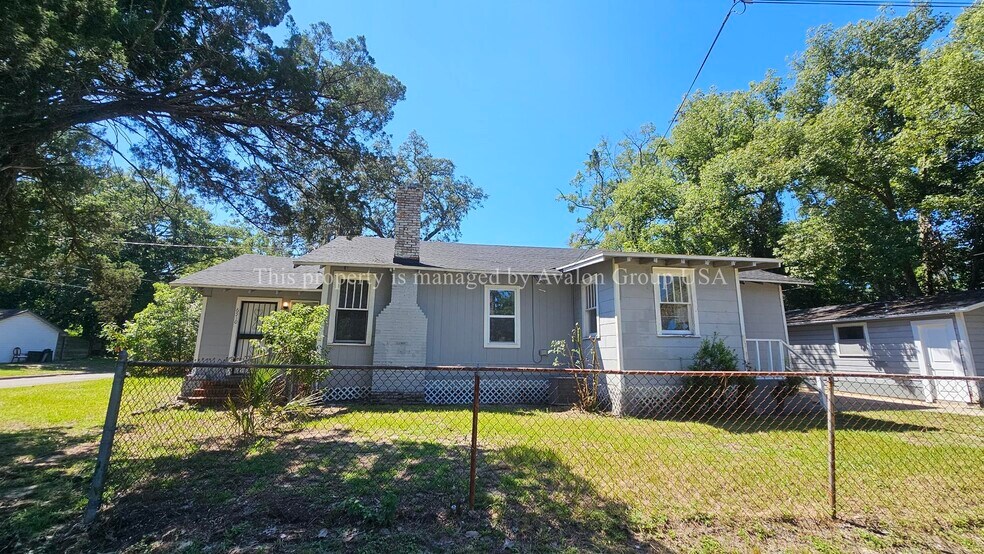 Primary Photo - 6510 Avalon St