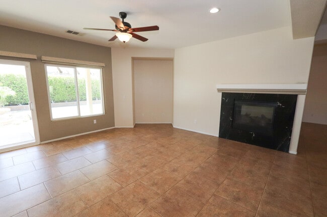 Building Photo - 1197 Oro Ridge
