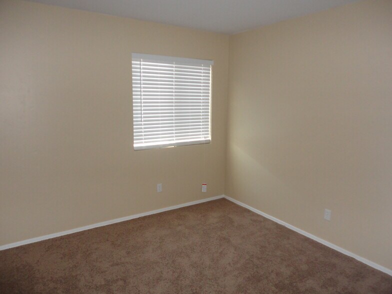 Building Photo - 684 W Echo Mesa Dr