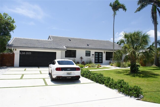 Building Photo - 1240 NE 27th Terrace