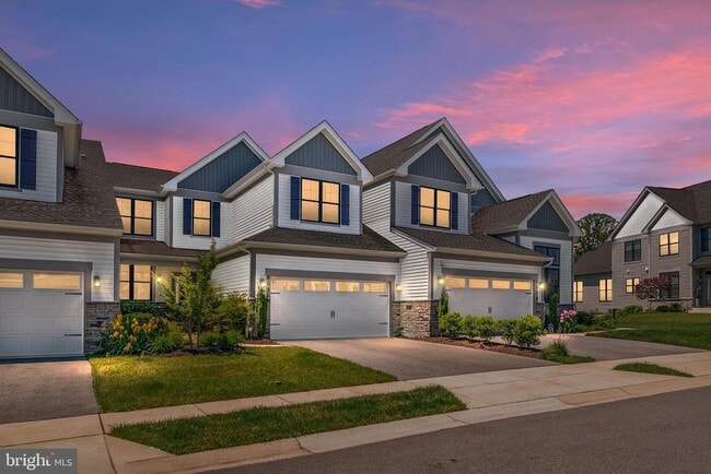 Building Photo - 8631 St Anthony Dr