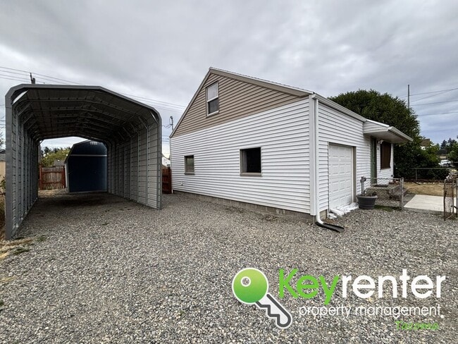 Building Photo - Charming 3 Bedroom Home for Rent in South ...