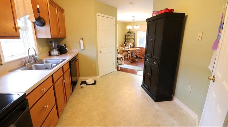 Building Photo - 641 Chickadee Dr