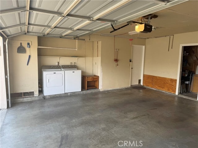 Building Photo - 1612 Carmel Cir E