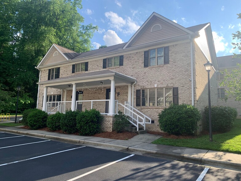 Primary Photo - Evellien & Provence: Townhomes + Apartment...