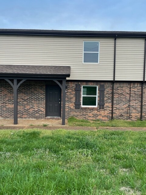 Building Photo - 3400 Maxon Rd