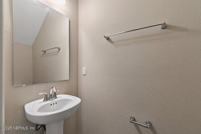 Building Photo - 1111 Beach Dune Dr