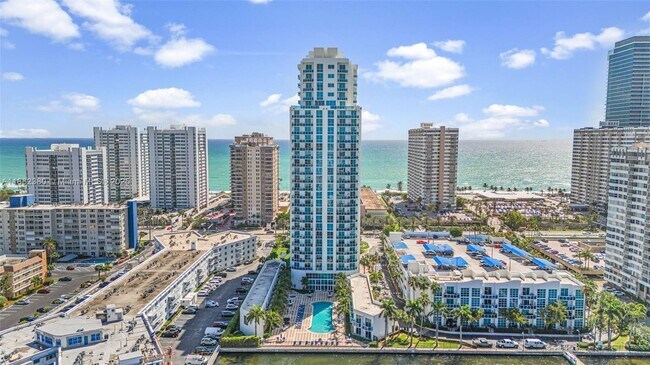 Building Photo - 1945 S Ocean Dr