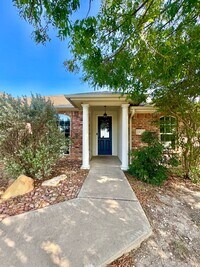 Building Photo - COMING MARCH 2026!! Beautiful 3-Bedroom Home Near Goodfellow AFB!