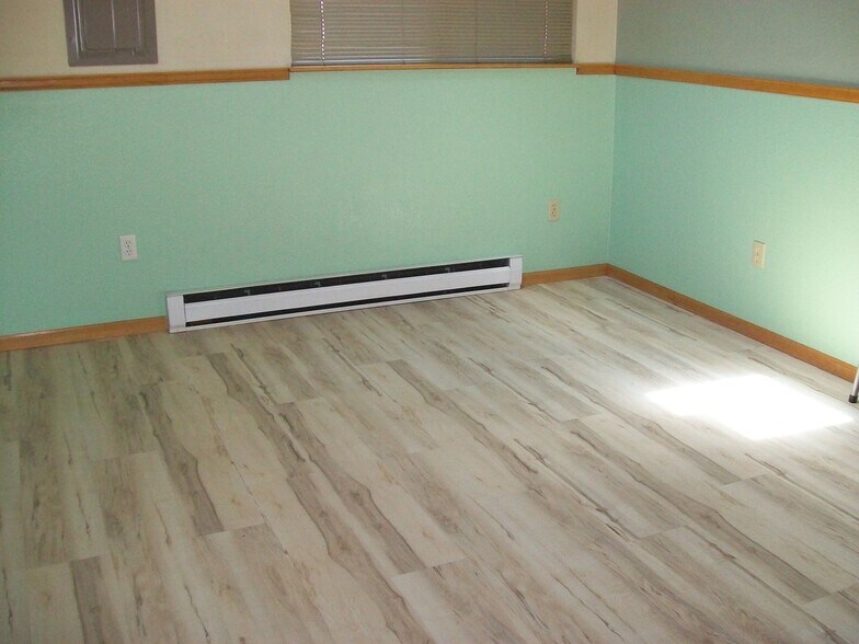 Building Photo - 2615 21st Ave