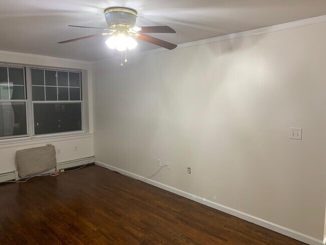 Living Room with AC unit - 189A W Kingsbridge Rd