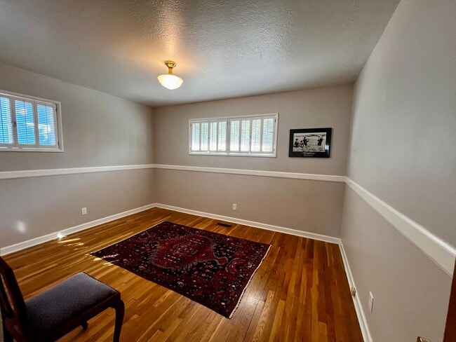 Building Photo - Beautiful North Hill Home Near Vincent Park!
