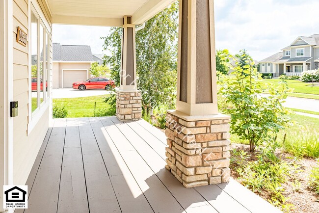 Building Photo - 13558 Paperbark Trail