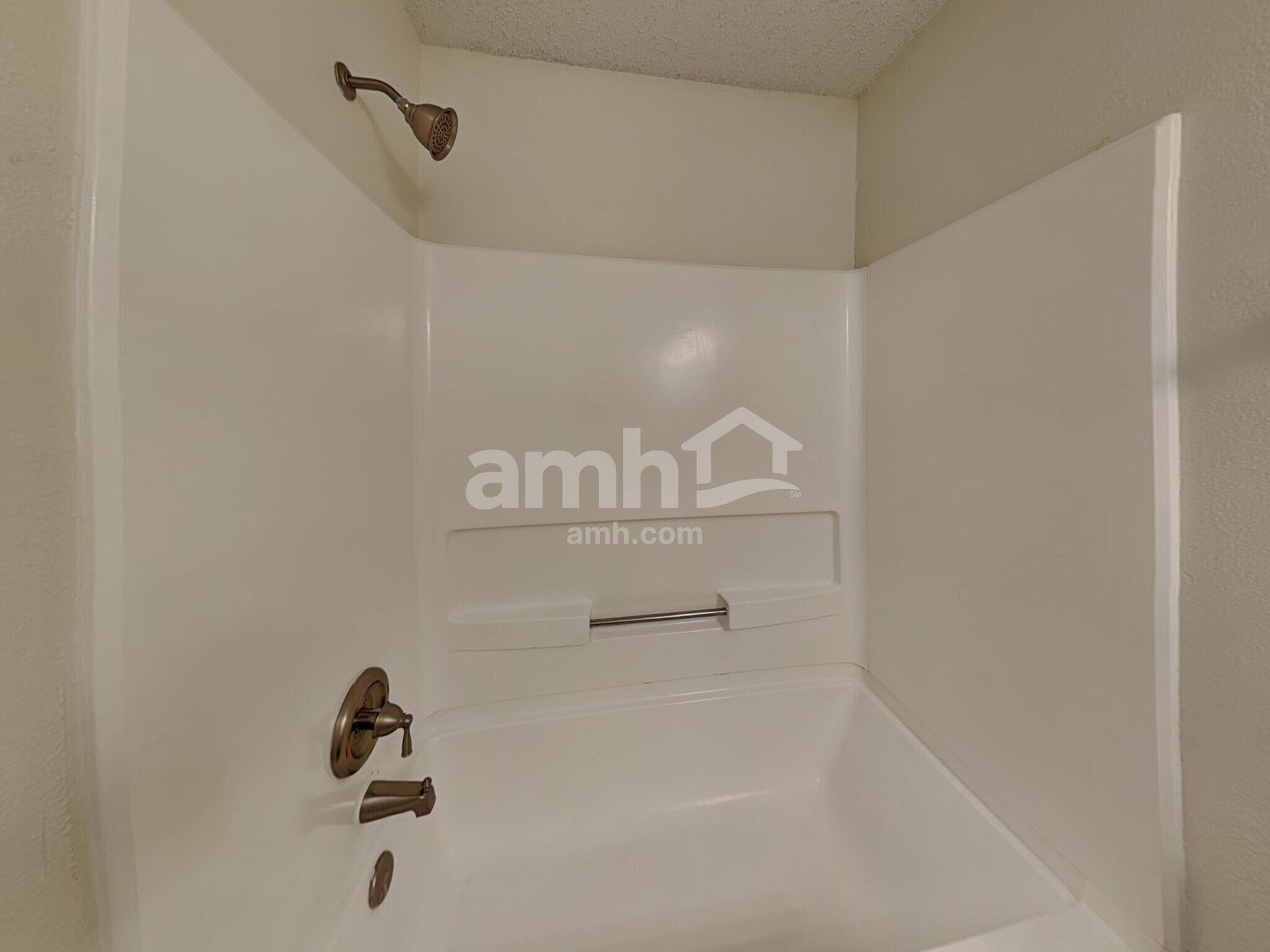 Building Photo - 10275 Holly Berry Cir