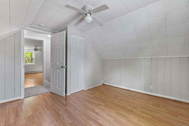 Building Photo - 305 Slater Rd