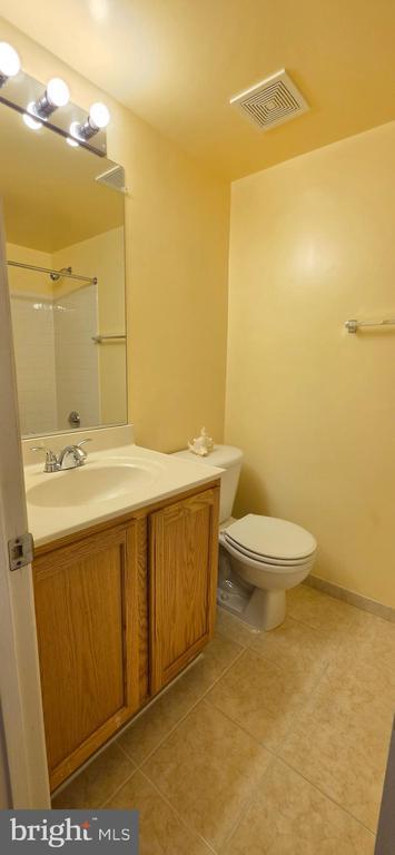 Building Photo - 12723 Sullivan Ct