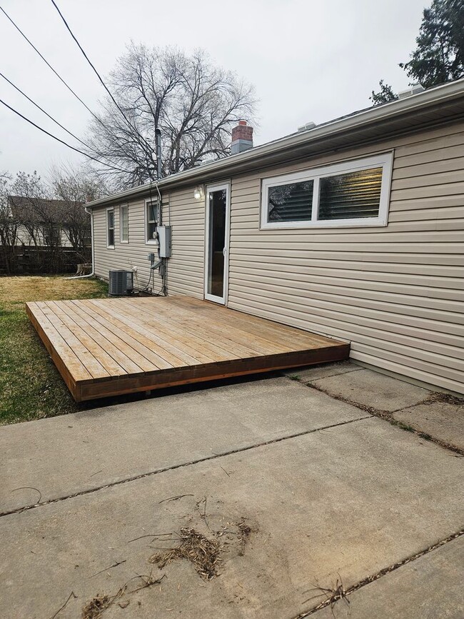 Building Photo - 3 BED | 1 BATH | SINGLE GARAGE | WEST RAPID