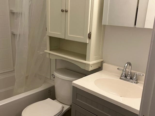 Building Photo - 315 Elmwood Dr