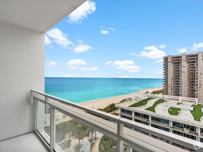 Building Photo - 6801 Collins Ave