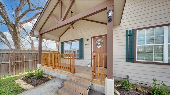 Building Photo - 8214 Peekskill Ln