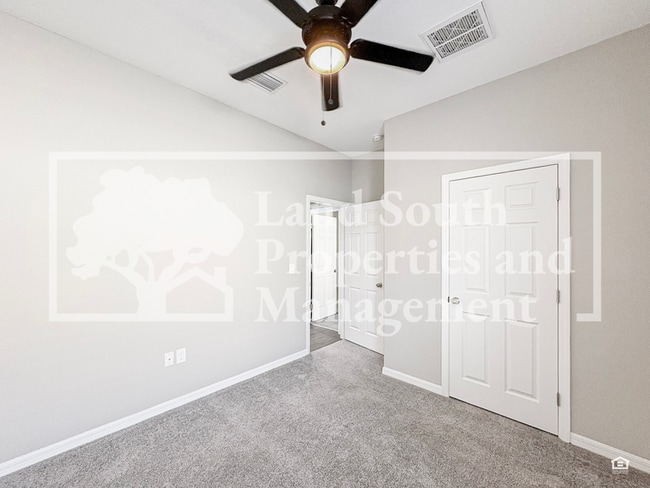 Building Photo - 3454 Cup Dr