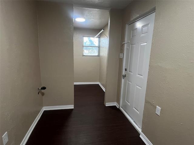 Building Photo - 2914 Ravine Cir