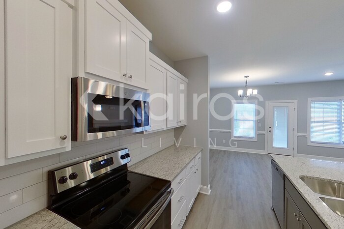 Building Photo - 3705 Oak Leaf Wy